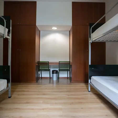 Hi - De Juventude Hostel *