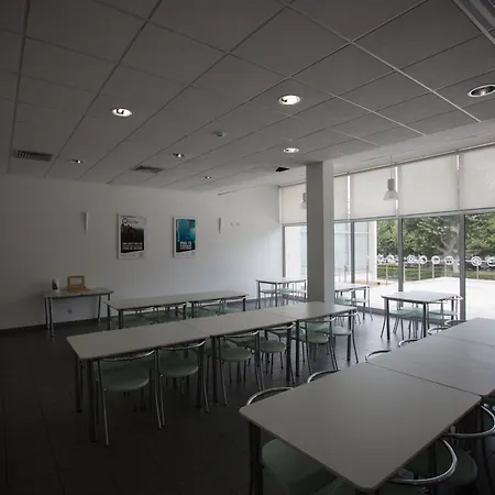 Hi - De Juventude ホステル ロウザン