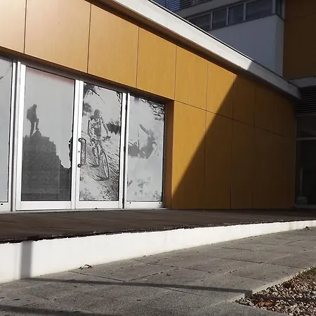 Hi - De Juventude Hostel *